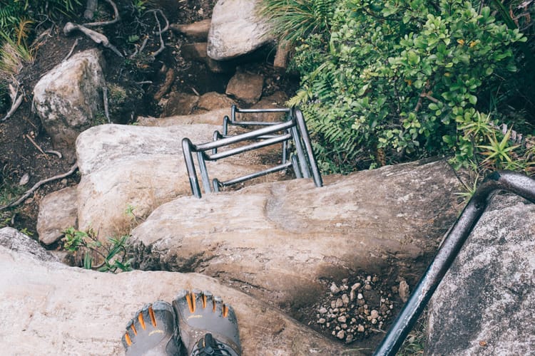 pinnacles track walk